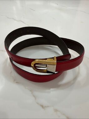 Reversible leather Belt with Two Tone Buckle.  33”